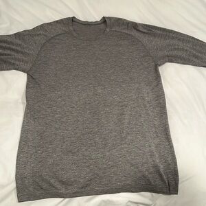 Lululemon Live In Practice long sleeve training shirt.  XL.  Heathered gray